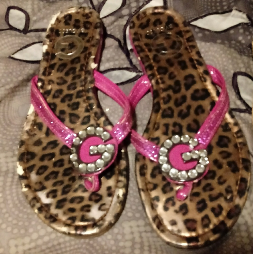Guess flip flops